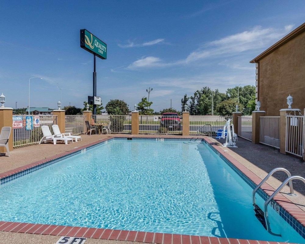 Quality Inn West Memphis I-40 Exterior photo